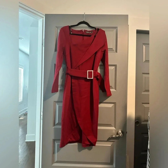 Lavish Alice Ponte Asymmetric Long-Sleeve Dress NWT size 12 - Picture 2 of 6